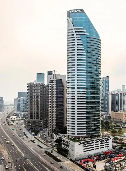 Burj Khalifa View 3Bedroom Dubai Apartment