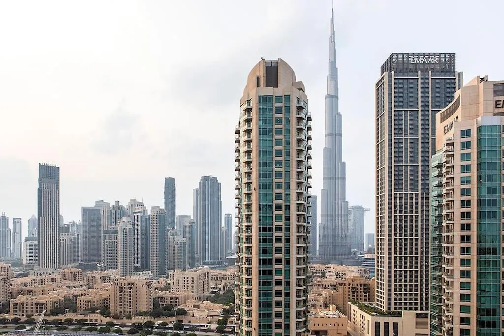 Burj Khalifa View 3Bedroom Dubai 0*,